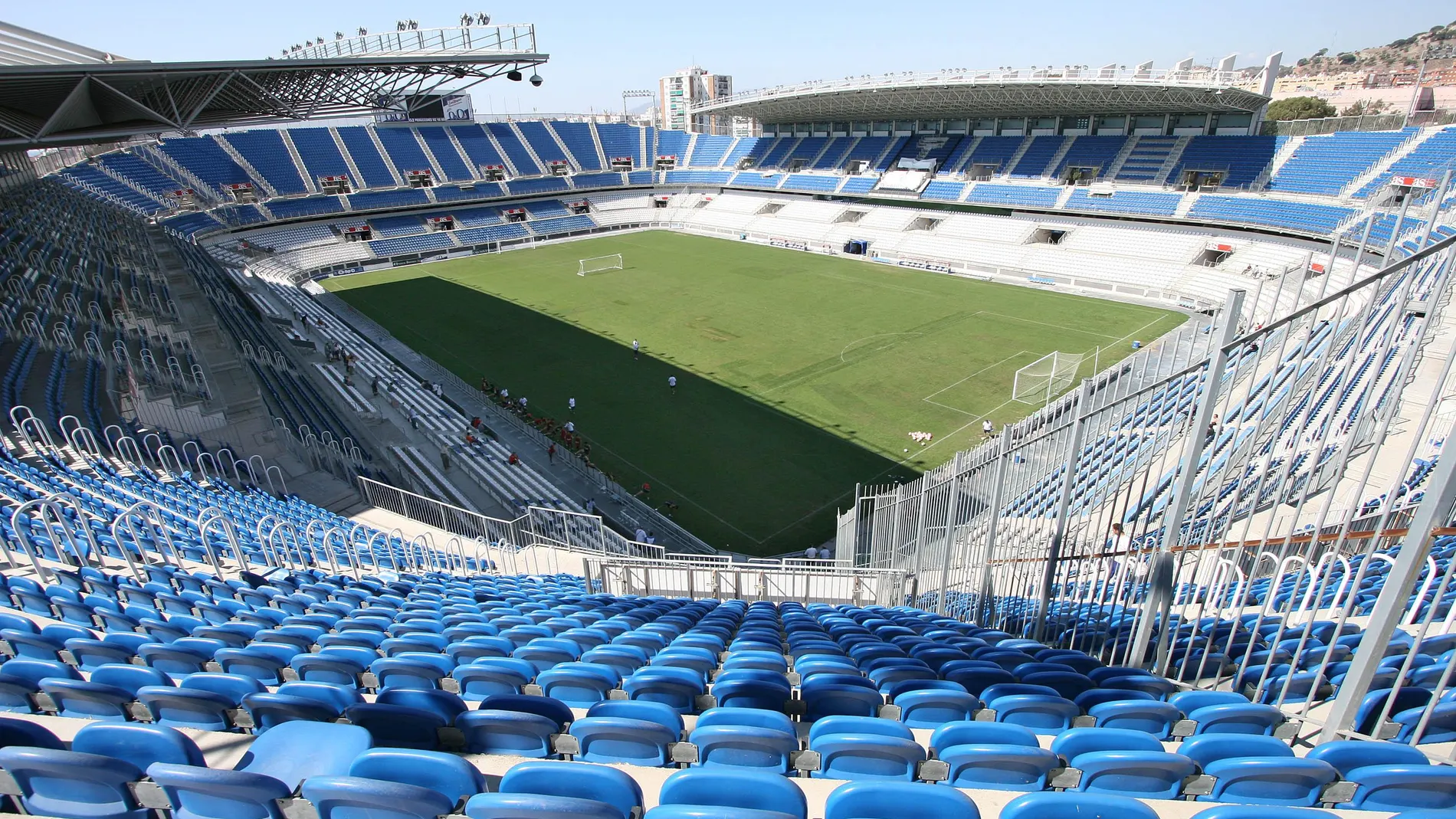 Imagen interior del estado de fútbol del Málaga Club de Fútbol, La Rosaleda
