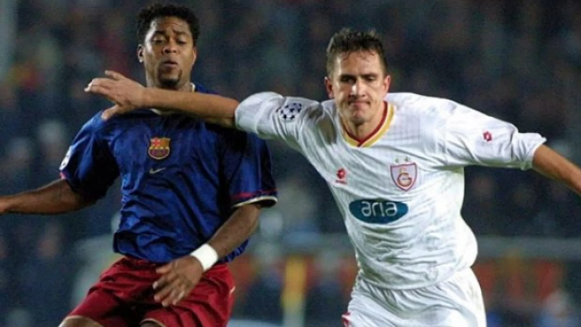 Asik, en un partido contra el Barcelona