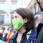 La presidenta de la ANC, Elisenda Paluzie, en la protesta en la plaza Sant Jaume de Barcelona por la inhabilitación de Torra