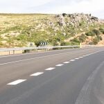 El accidente se ha producido en el kilómetro 23 de la carretera CV-23, entre las localidades de Monóvar y Pinoso