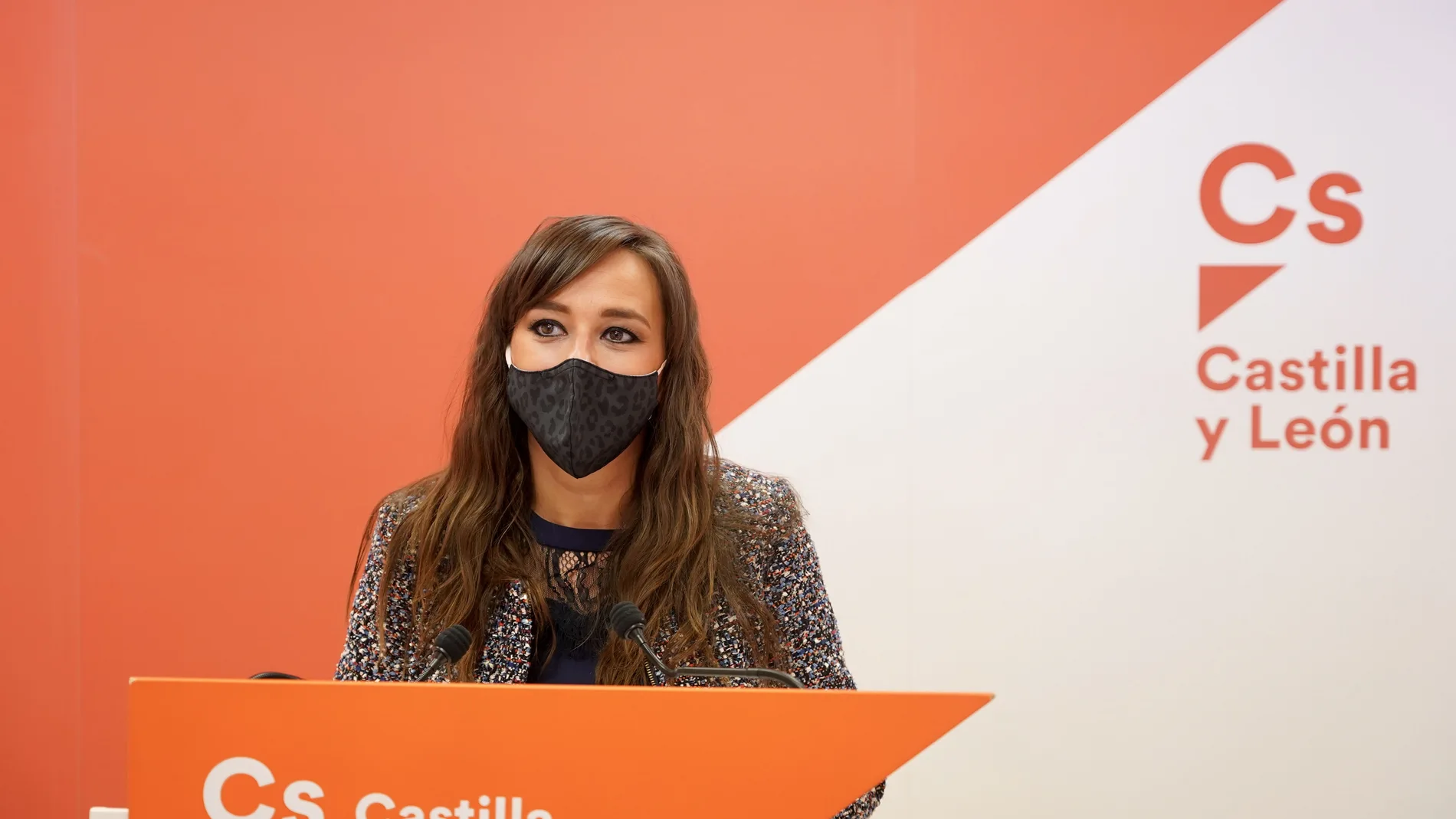 Gemma Villarroel atiende a la prensa por vez primera como nueva coordinadora autonómica de Ciudadanos en Castilla y León