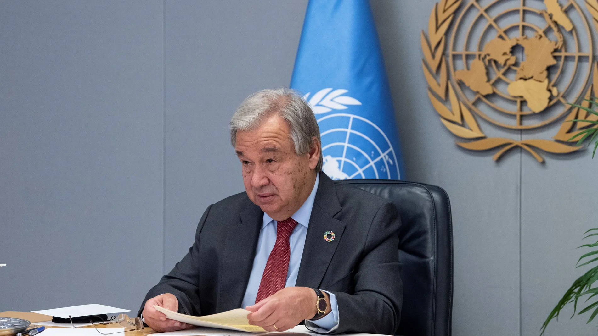 Antonio Guterres, secretario general de Naciones Unidas mientras habla durante un evento internacional para financiar el desarrollo de una "vacuna pública global".
