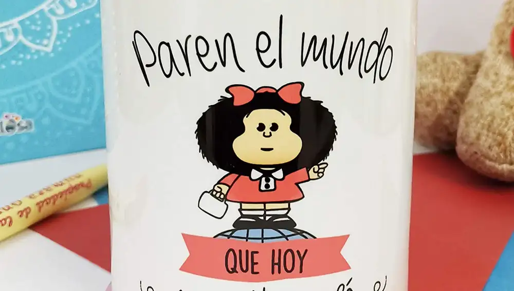 Taza de Mafalda de Quino &quot;Paren el mundo&quot;