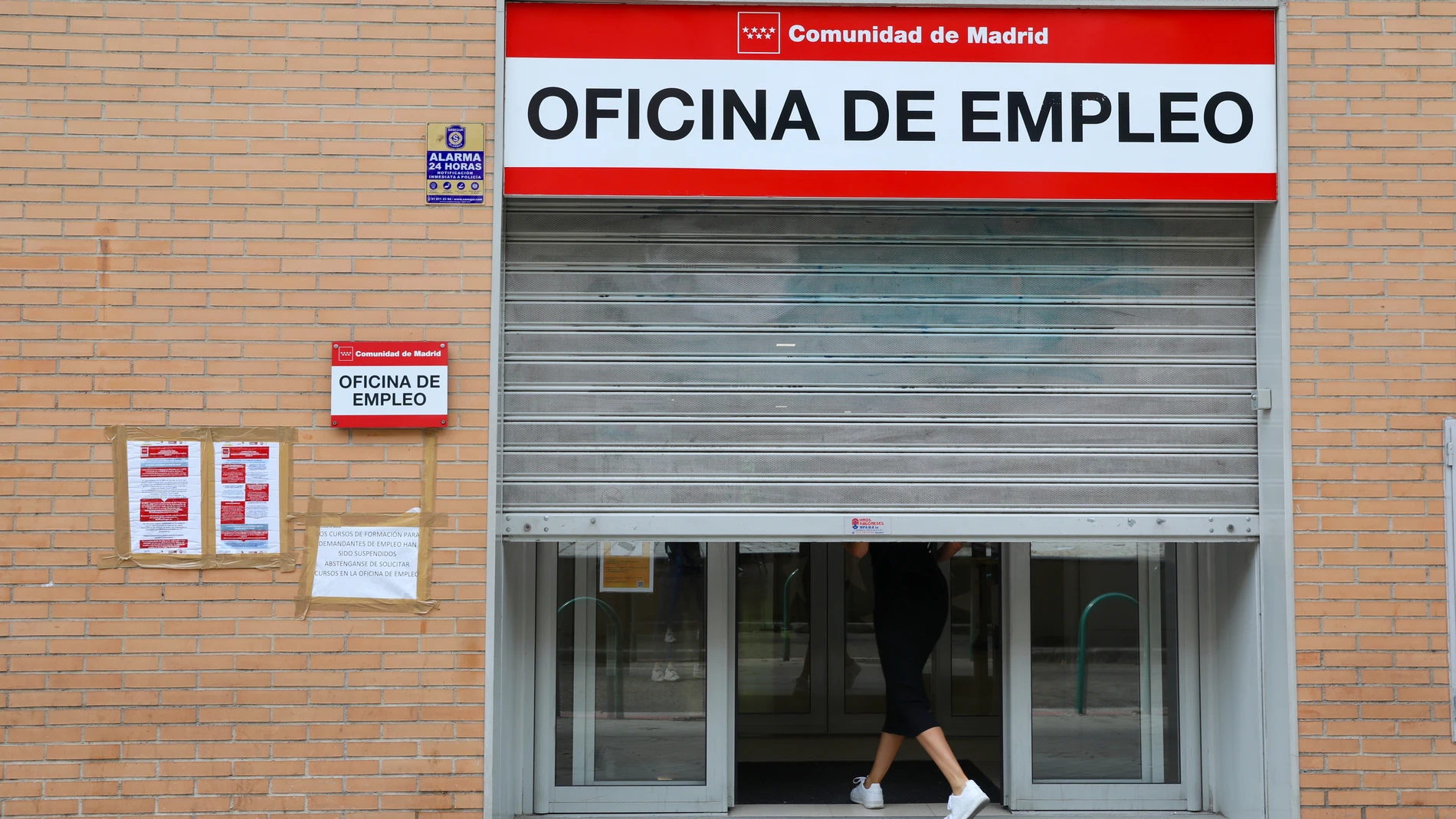 España solo ha recuperado la mitad del empleo perdido entre marzo y abril