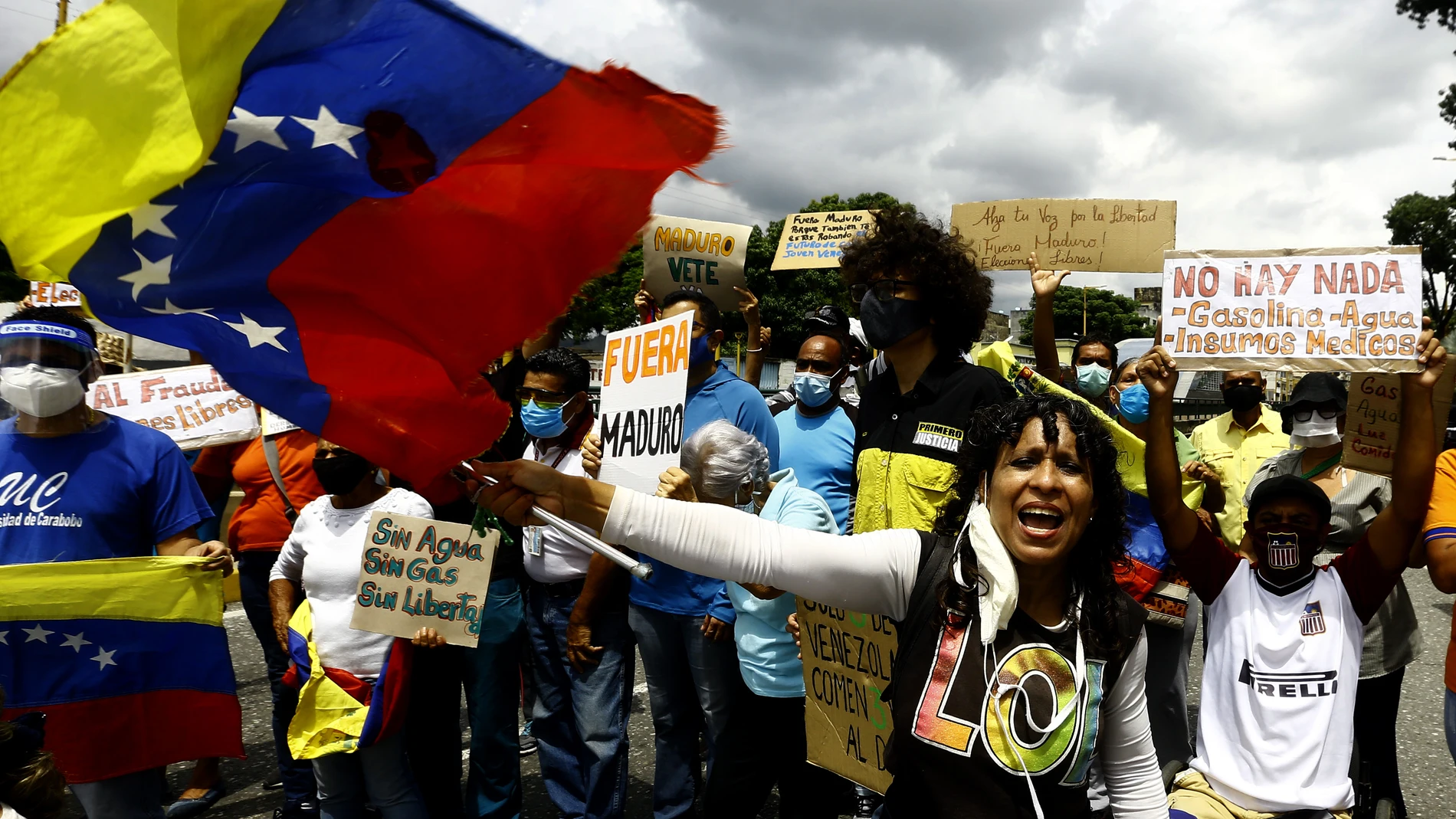 Manifestaciones contra el régimen de Maduro en Valencia, Venezuela. "Sin agua, sin gas, sin libertad"