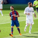 Jose Luis Morales con el Levante frente al Real Madrid.