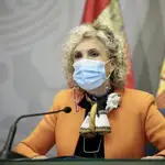 La consejera de Sanidad, Verónica Casado, durante la rueda de prensa en la que ha realizado el anuncio