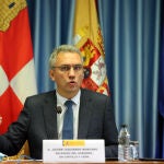 El delegado del Gobierno en Castilla y León, Javier Izquierdo, ofrece los últimos datos sobre las medidas económicas adoptadas por el Gobierno en la Comunidad en relación con la crisis