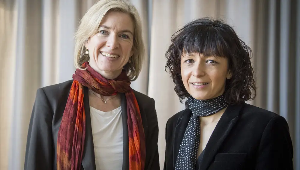 Emmanuelle Charpentier, izquierda, y Jennifer Doudna, derecha, creadoras del sistema de edición genética