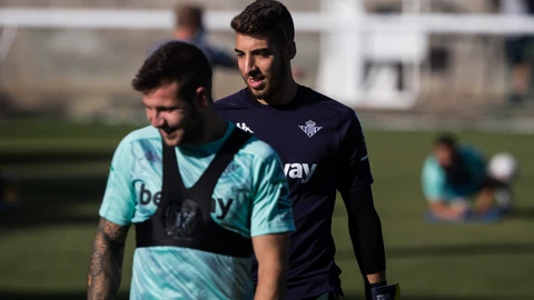 Dani Rebollo con el Betis.