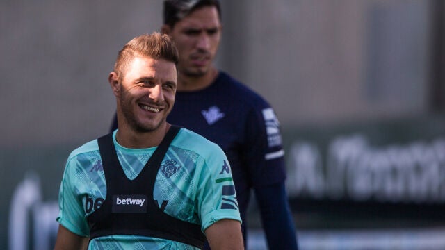 Joaquín Sánchez durante un entrenamiento del Betis.