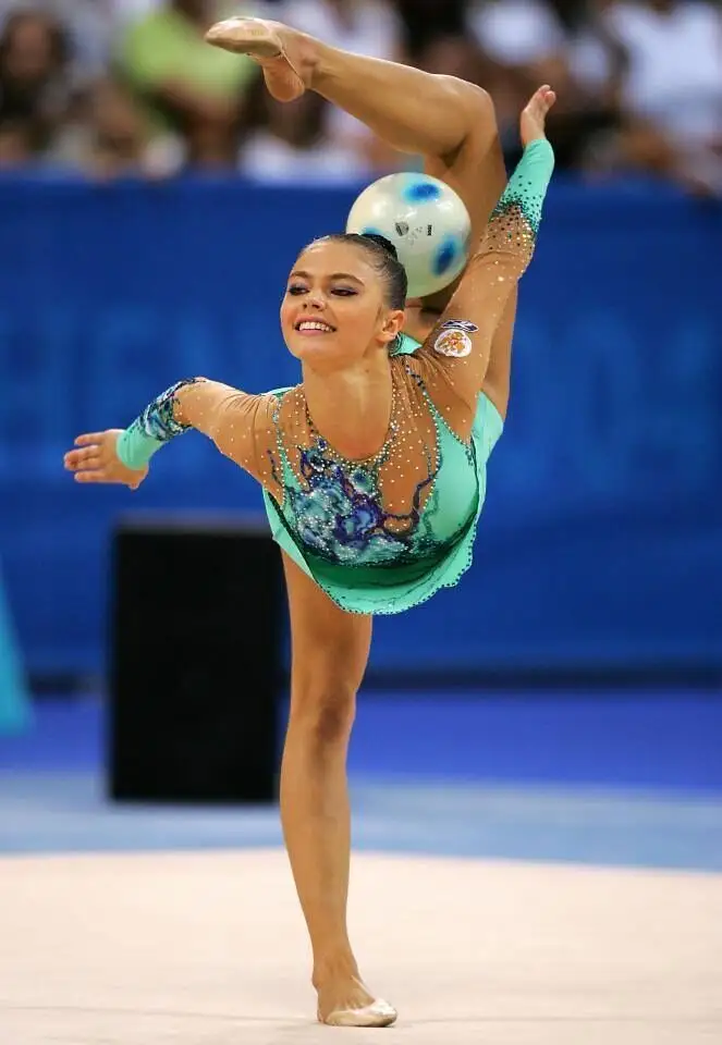 Alina Kabaeva, durante su participación en los JJOO de Atenas en 2004