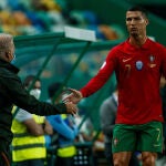 Cristiano Ronaldo, después de ser sustituido en el Portugal-España
