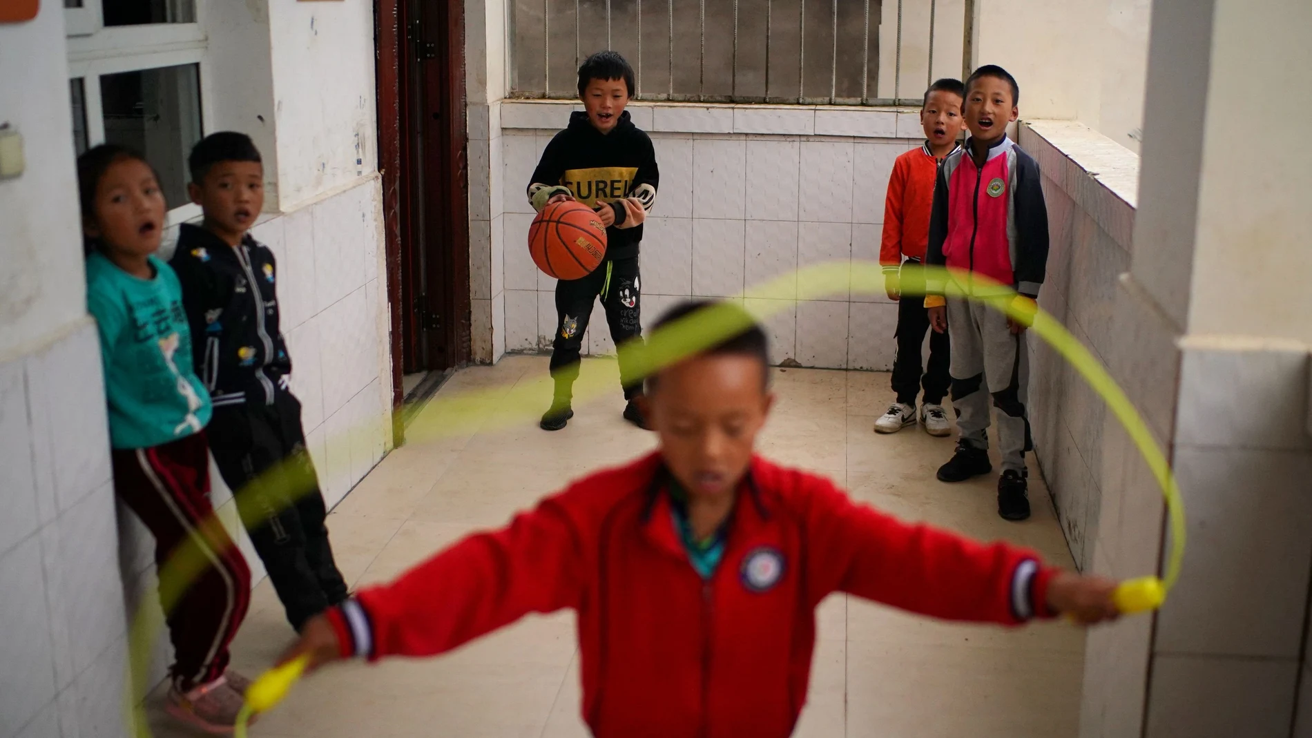 China plantea fomentar el deporte para que los niños sean más varoniles