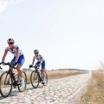 Los característicos tramos adoquinados de la París-Roubaix.