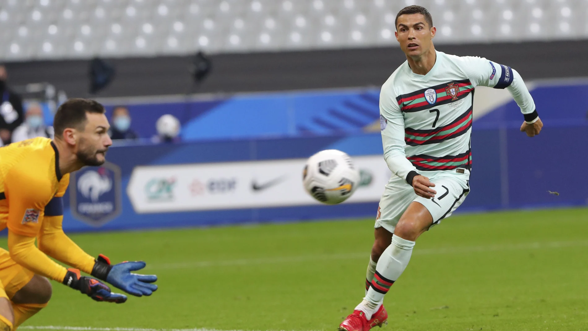 Cristiano Ronaldo durante el encuentro ante Francia
