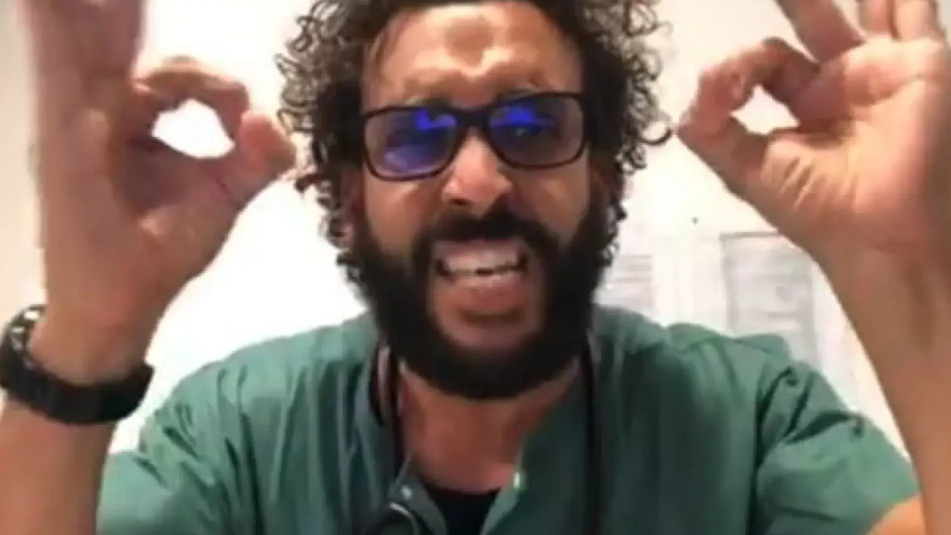 'Spiriman', el médico de Granada que se ha hecho viral