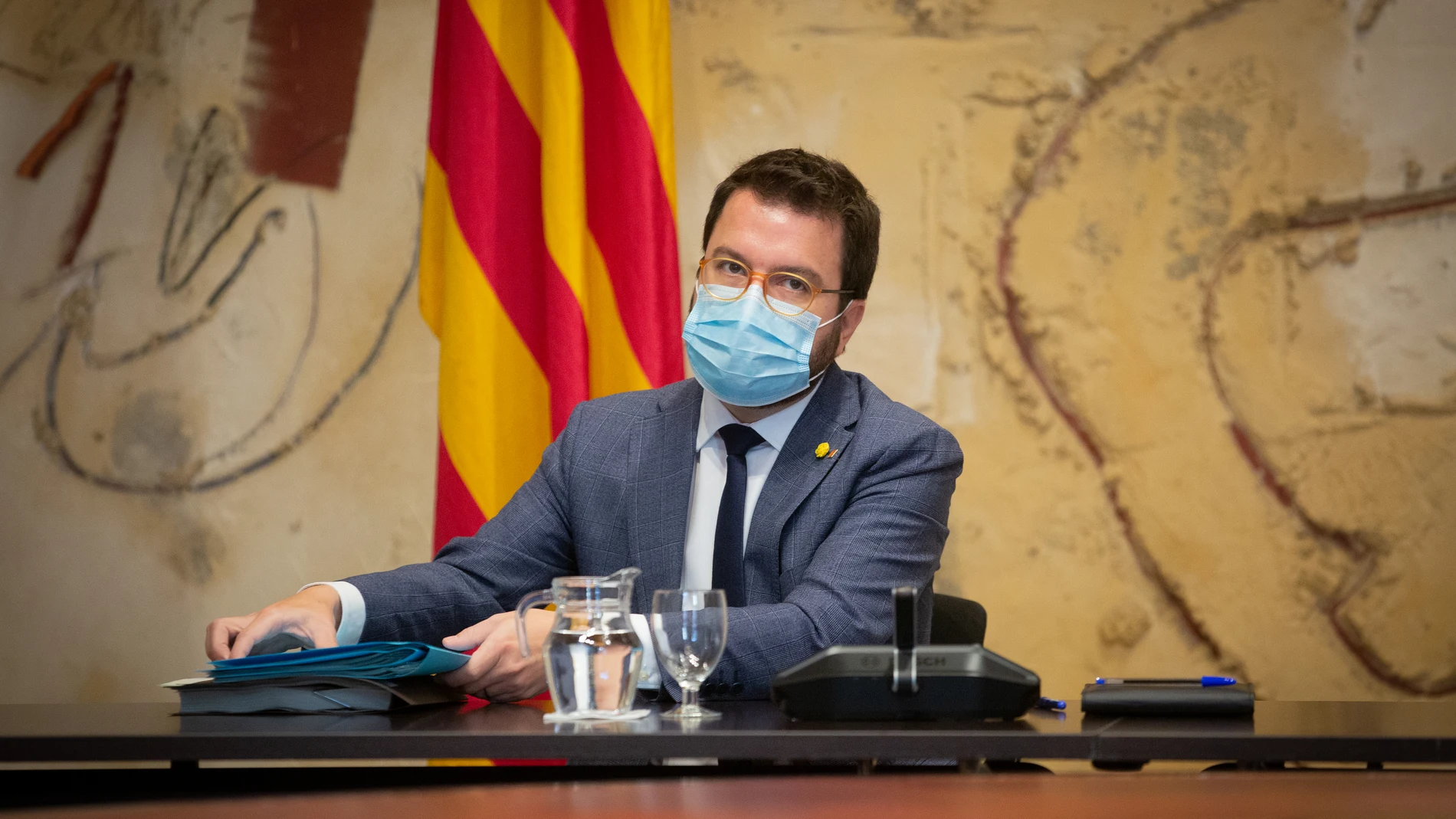 El vicepresidente del Gobierno y consejero de Economía y Hacienda, Pere Aragonès, ha presidido la reunión semanal del Consejo Ejecutivo en la Generalitat de Catalunya.
