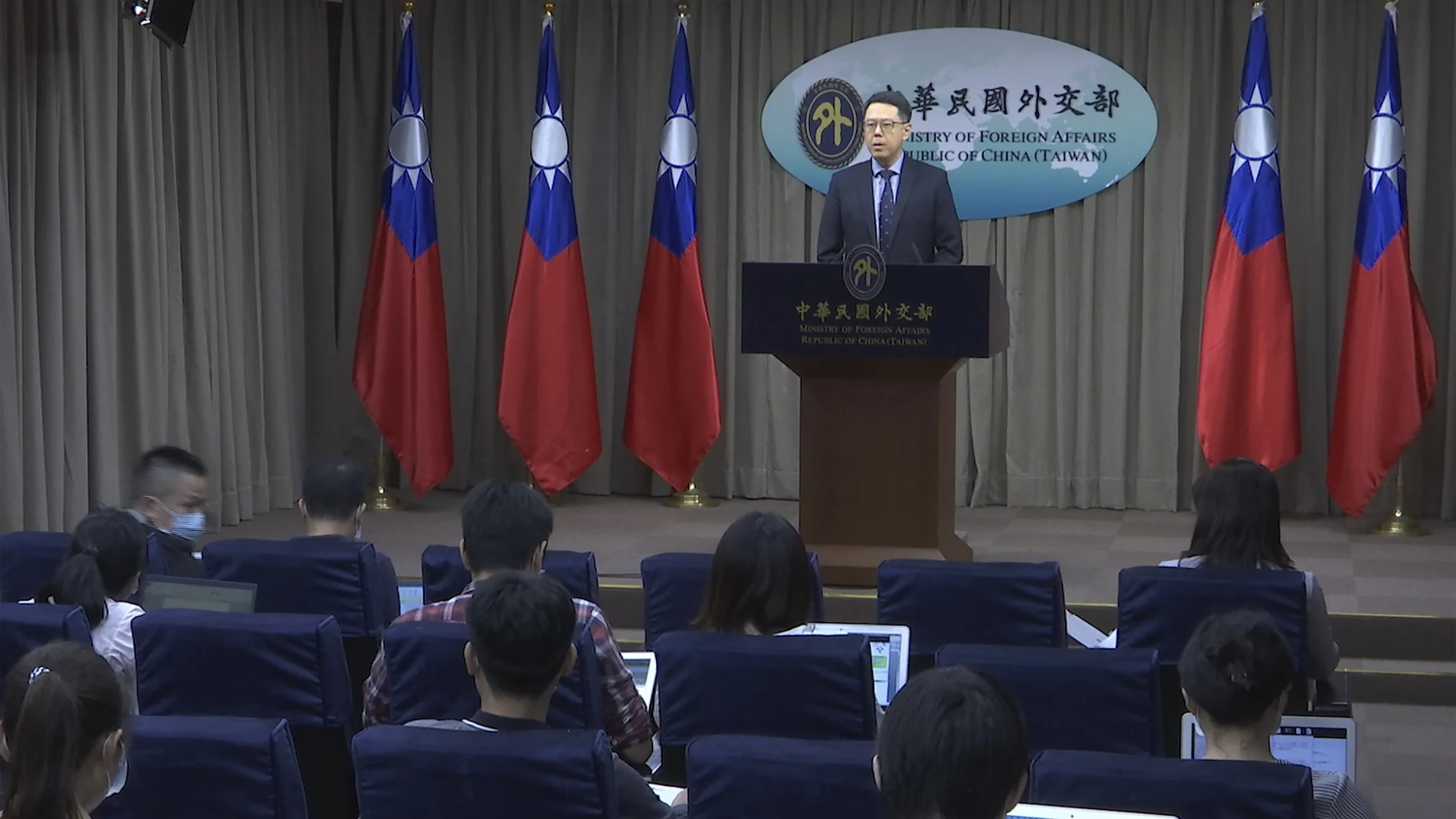 Johnson Chiang, Director General de Asuntos Europeos del Ministerio de Relaciones Exteriores de Taiwán, durante una rueda de prensa