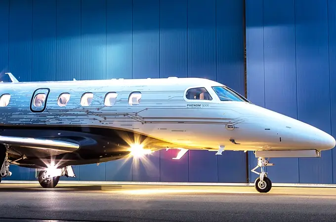 Confirmado, el Phenom 300E Bossa Nova es el jet privado más elegante del mundo