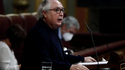 El ministro de Universidades, Manuel Castells
