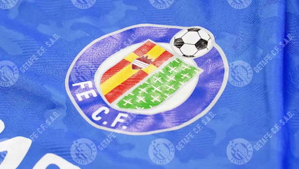 Este es el escudo que lucirá el Getafe contra el Barcelona, con el nombre Fe C. F.