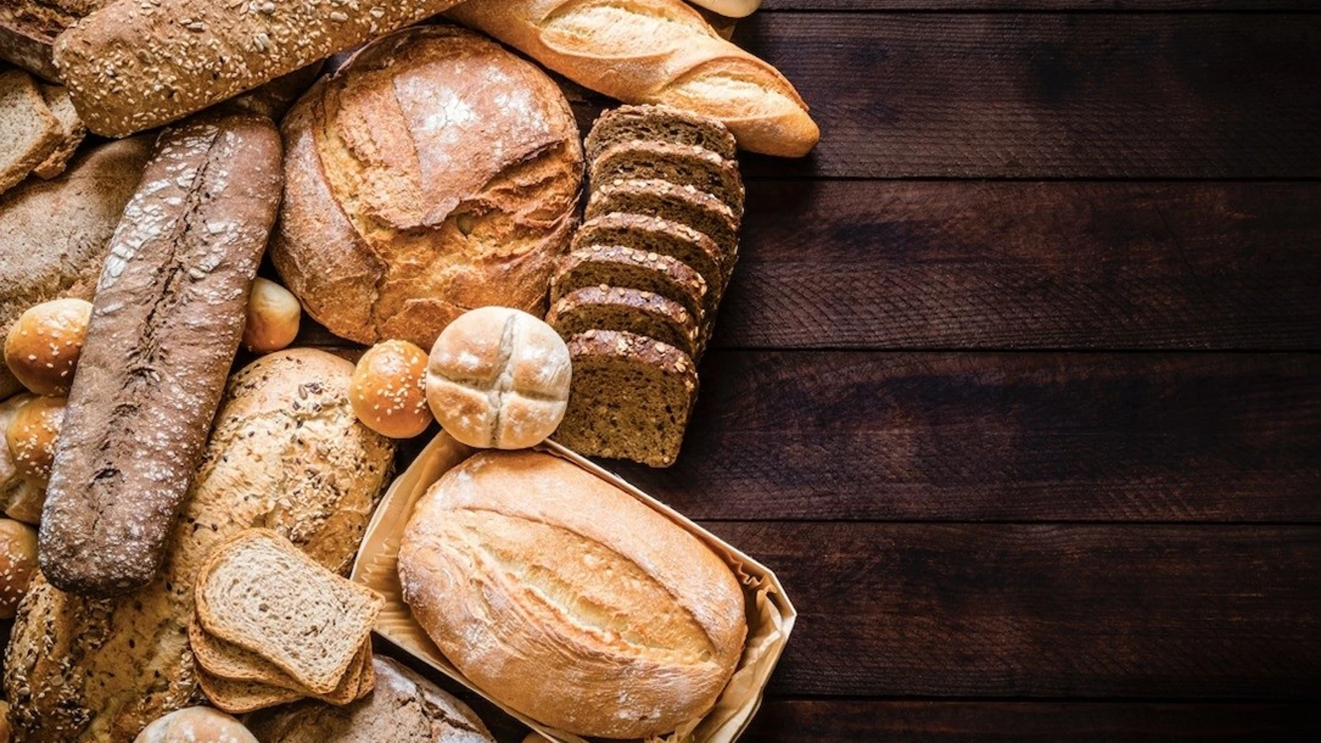 Para elegir un buen pan hay que dejarse llevar por los cinco sentidos.
