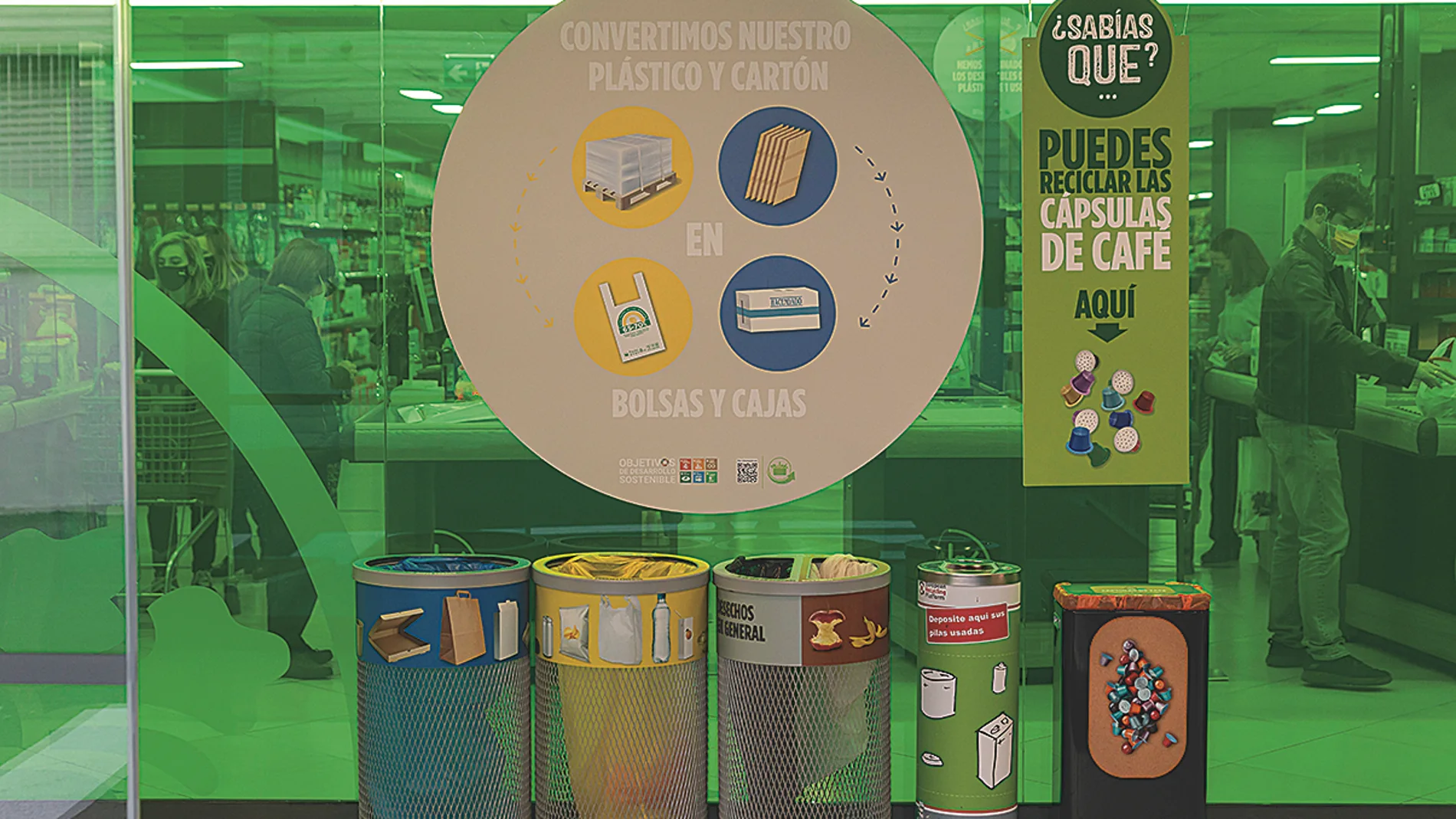 Mercadona inicia una campaña de marketing en la que apuesta por reciclar todos sus envases de plástico