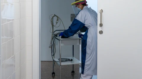 Elevan a 45 los centros de salud en nivel rojo por el aumento de contagios de Covid-16