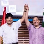 El expresidente de Bolivia Evo Morales y el candidato del MAS Luis Arce  (Foto de ARCHIVO)27/01/2020