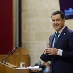 El presidente de la Junta de Andalucía, Juanma Moreno, ha abierto el Debate sobre el Estado de la Comunidad en el Parlamento andaluz