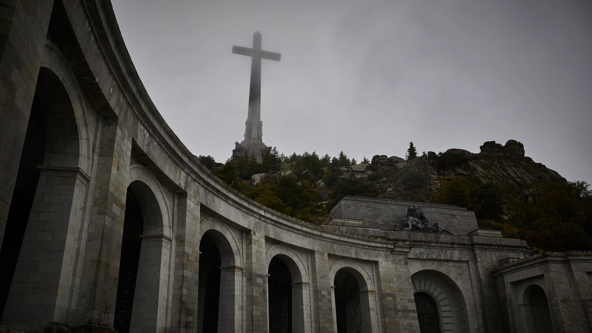 Escaso ambiente en el Valle de los Caídos los días previos al primer aniversario de la exhumación de los restos de Francisco Franco