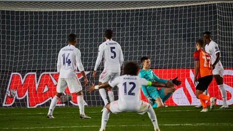 Partido de Liga de Campeones entre el Real Madrid y el Shakhtar Donetsk