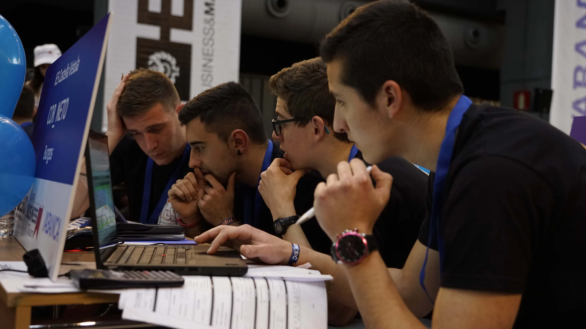 Estudiantes de un colegio de Burgos durante su participación en la gran final del programa educativo Young Business Talents de la pasada edición