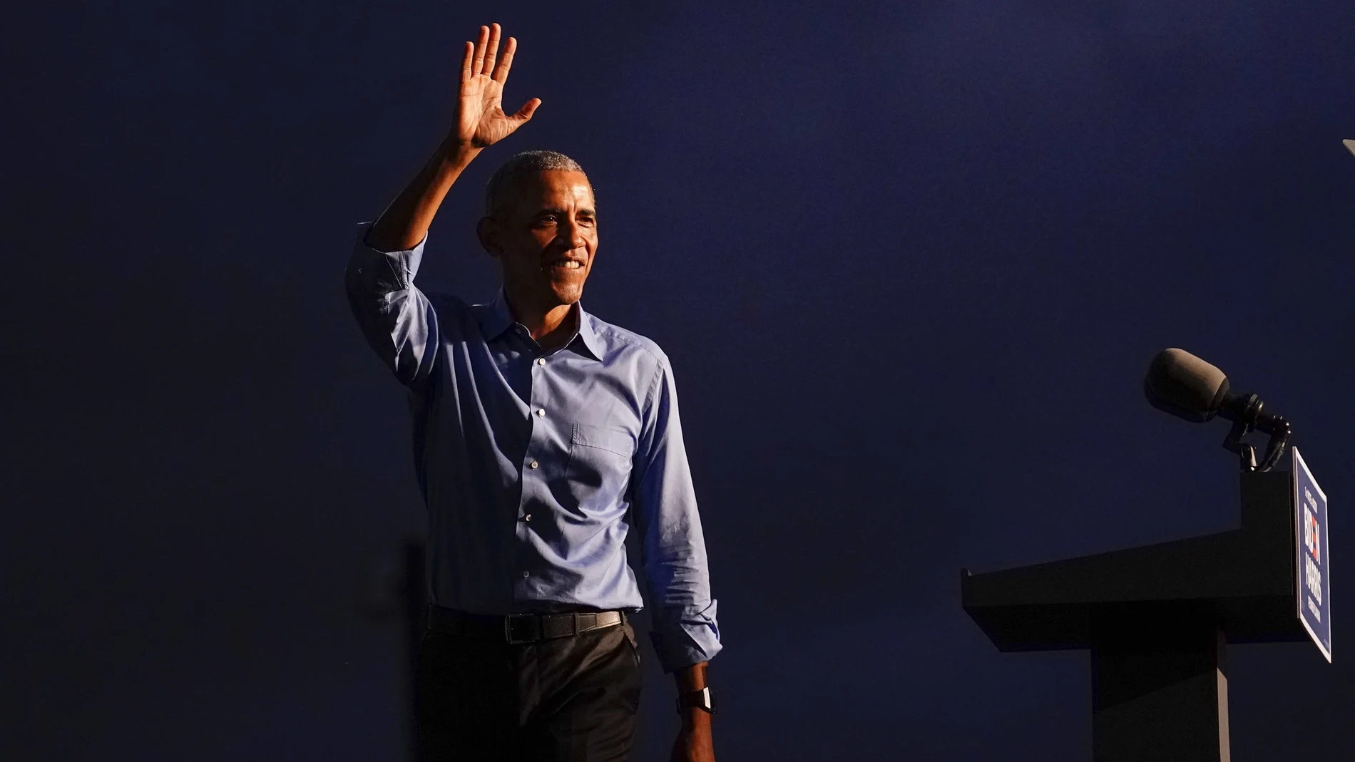 Barack Obama tras pronunciar su discurso en Filadelpfia