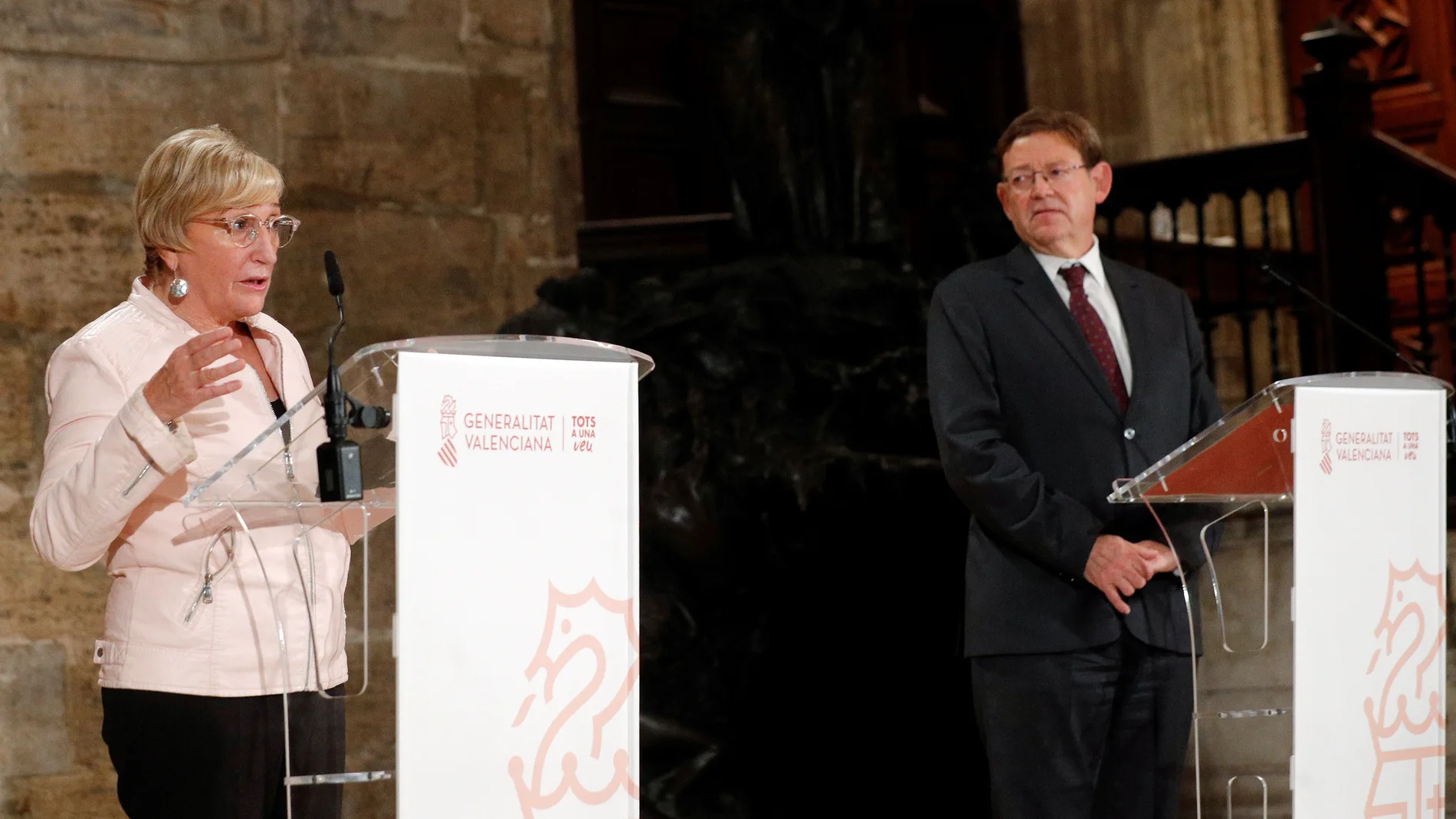 El presidente de la Generalitat, Ximo Puig, y la consejera de Sanidad anunciaron su intención de implantar el toque de queda hasta el 9 de diciembre