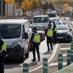Controles policiales en las entradas y salidas de Teruel tras las medidas de confinamiento acordadas por el Gobierno de Aragón en octubre