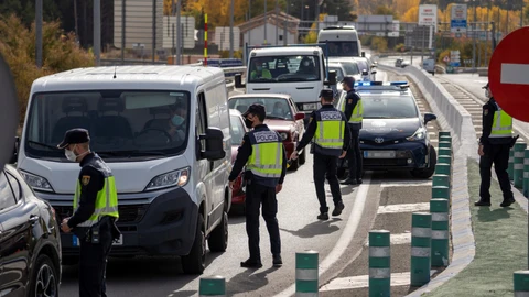 Controles policiales en las entradas y salidas de Teruel tras las medidas de confinamiento acordadas por el Gobierno de Aragón en octubre