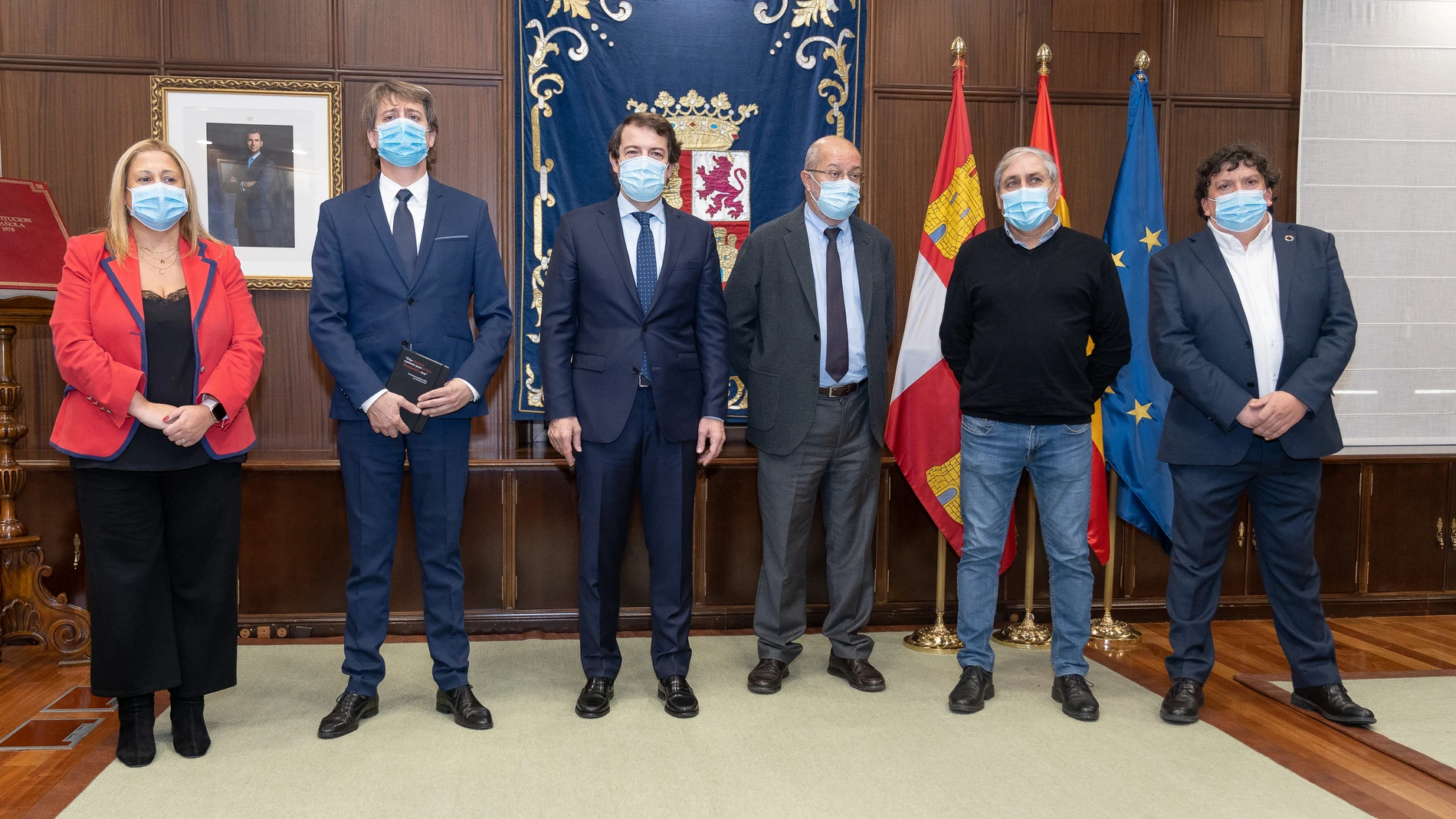 El presidente de la Junta de Castilla y León, Alfonso Fernández Mañueco, se reúne con el alcalde de Soria, Carlos Martínez, con la presencia de Francisco Igea, entre otros