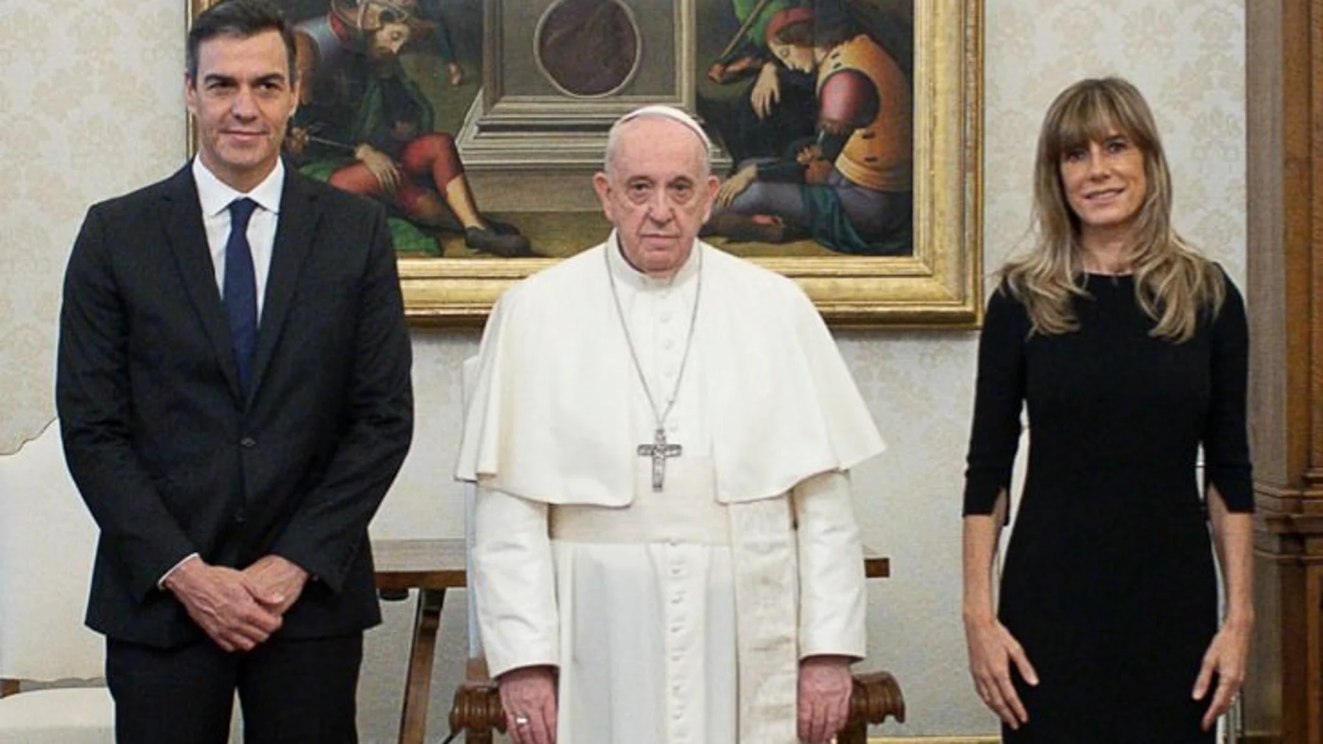 El Papa Francisco recibe en audiencia en el Vaticano al Presidente del Gobierno Pedro Sánchez y a su esposa Begoña Gomez.