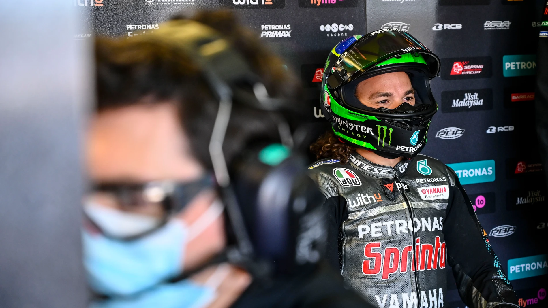 Franco Morbidelli, en el box del Yamaha Petronas en Motorland