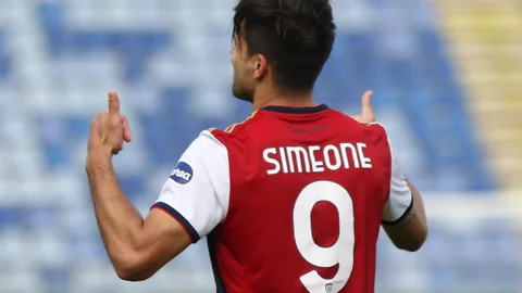 Giovanni Simeone con el Cagliari.
