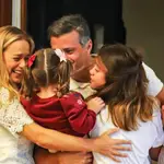  Leopoldo López se reencuentra con su familia en Madrid