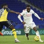 Moussa Dembelè con el Olympique de Lyon.