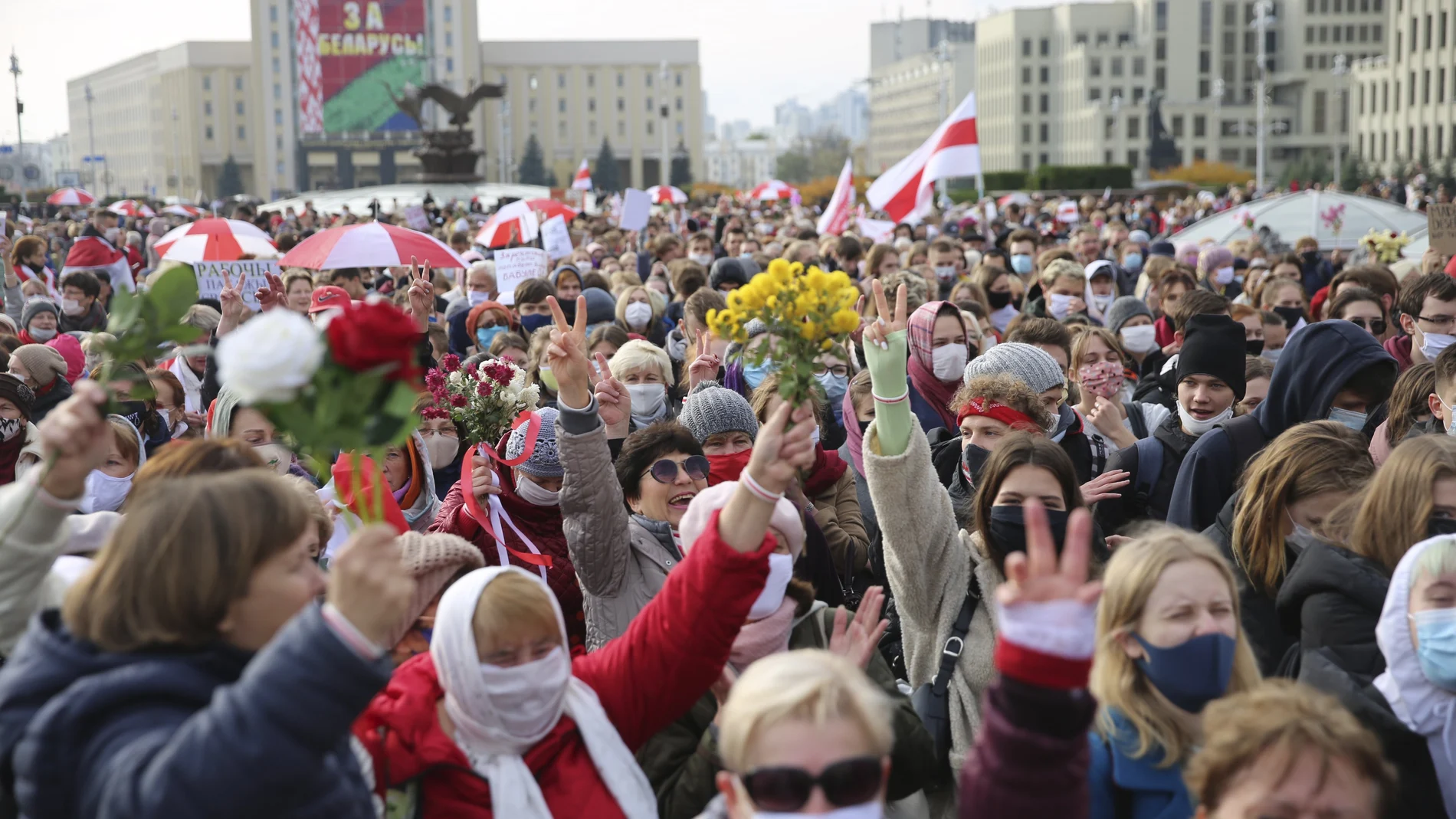 Los pensionistas bielorrusos se unen a las protestas contra Alexander Lukashenko en Minsk