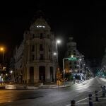 La Gran Vía de Madrid completamente vacía durante el primer estado de alarma
