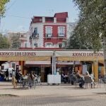 Veladores en la zona de la Alameda de Hércules en Sevilla