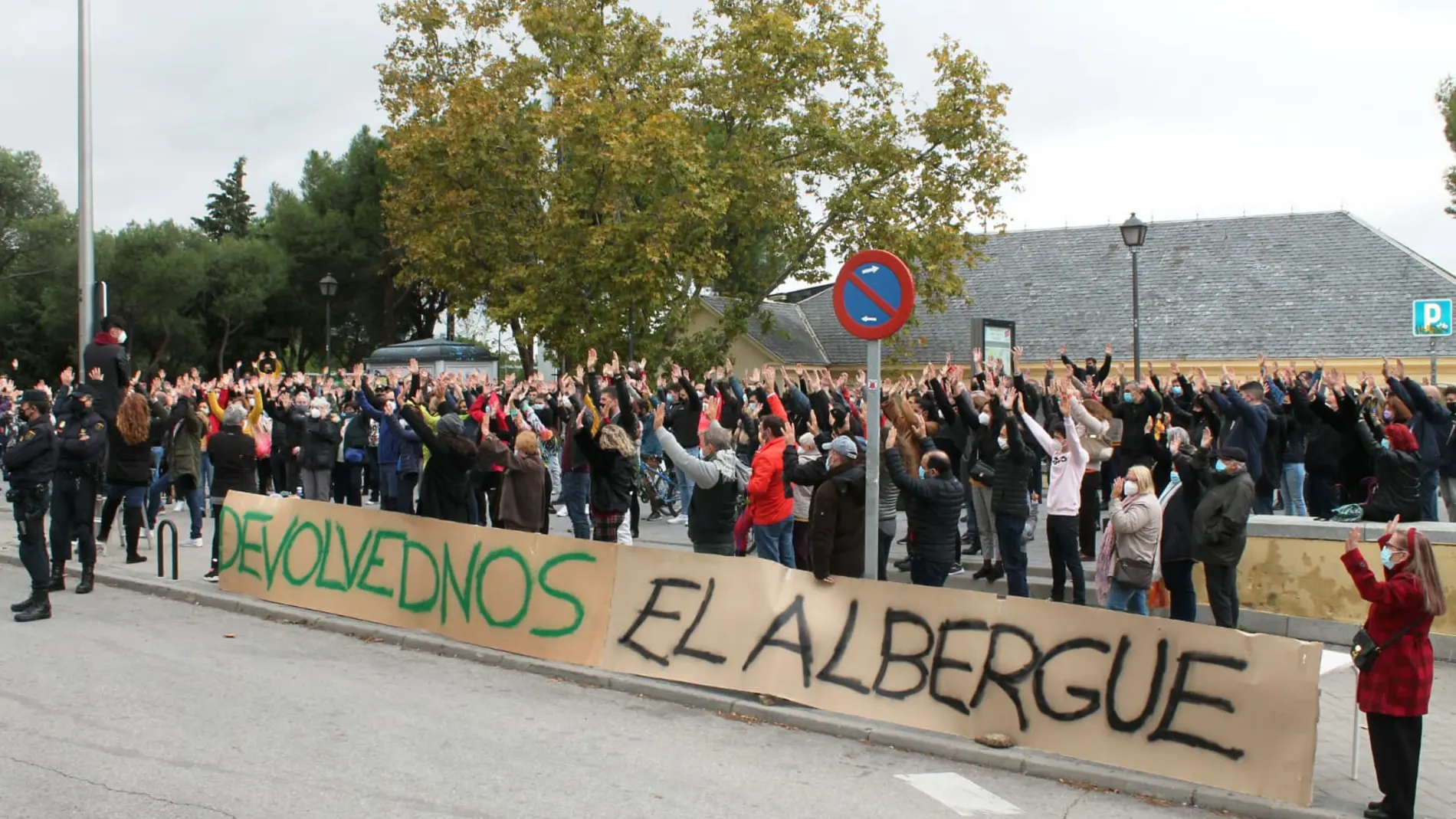 Manifestación ayer en Casa de Campo a favor del regreso del albergue juvenil