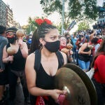 Los chilenos salieron a la calle para celebrar que habrá una nueva Constitución