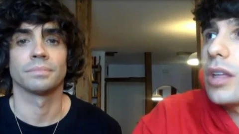 Los Javis durante la entrevista